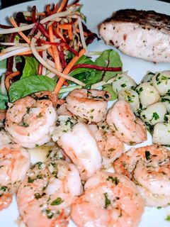 A picture of Garlic Butter Prawns.