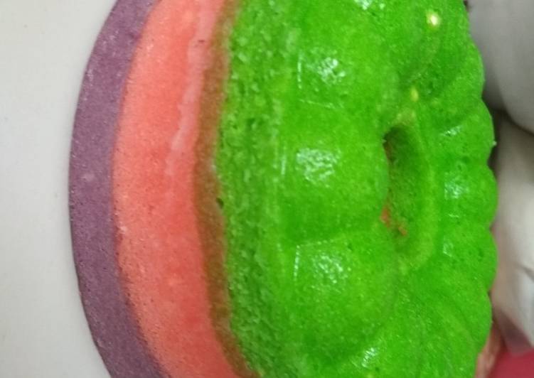 Langkah Mudah untuk Membuat Bolu Warna Warni yang Bikin Ngiler