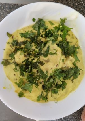 दही वाले आलू(dahi wale aloo recipe in hindi) रेसिपी मुख्य फोटो
