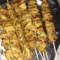 Una foto de Brochetas de pavo 🍖🍢🍡 🦃