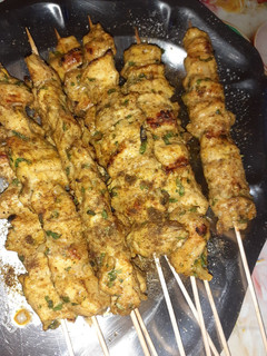 Una foto de Brochetas de pavo 🍖🍢🍡 🦃