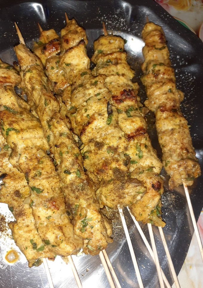 Una foto de Brochetas de pavo 🍖🍢🍡 🦃