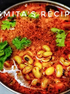 मोड आलेल्या चवळीची रस्सा भाजी (mod alelya chavlichi rassa bhaji recipe in marathi) रेसिपी चे मुख्य फोटो 