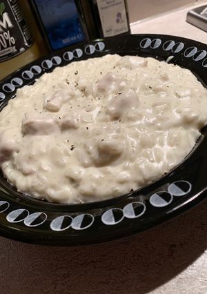 Tejszínes-fokhagymás-sajtos csirkemell recept fotója