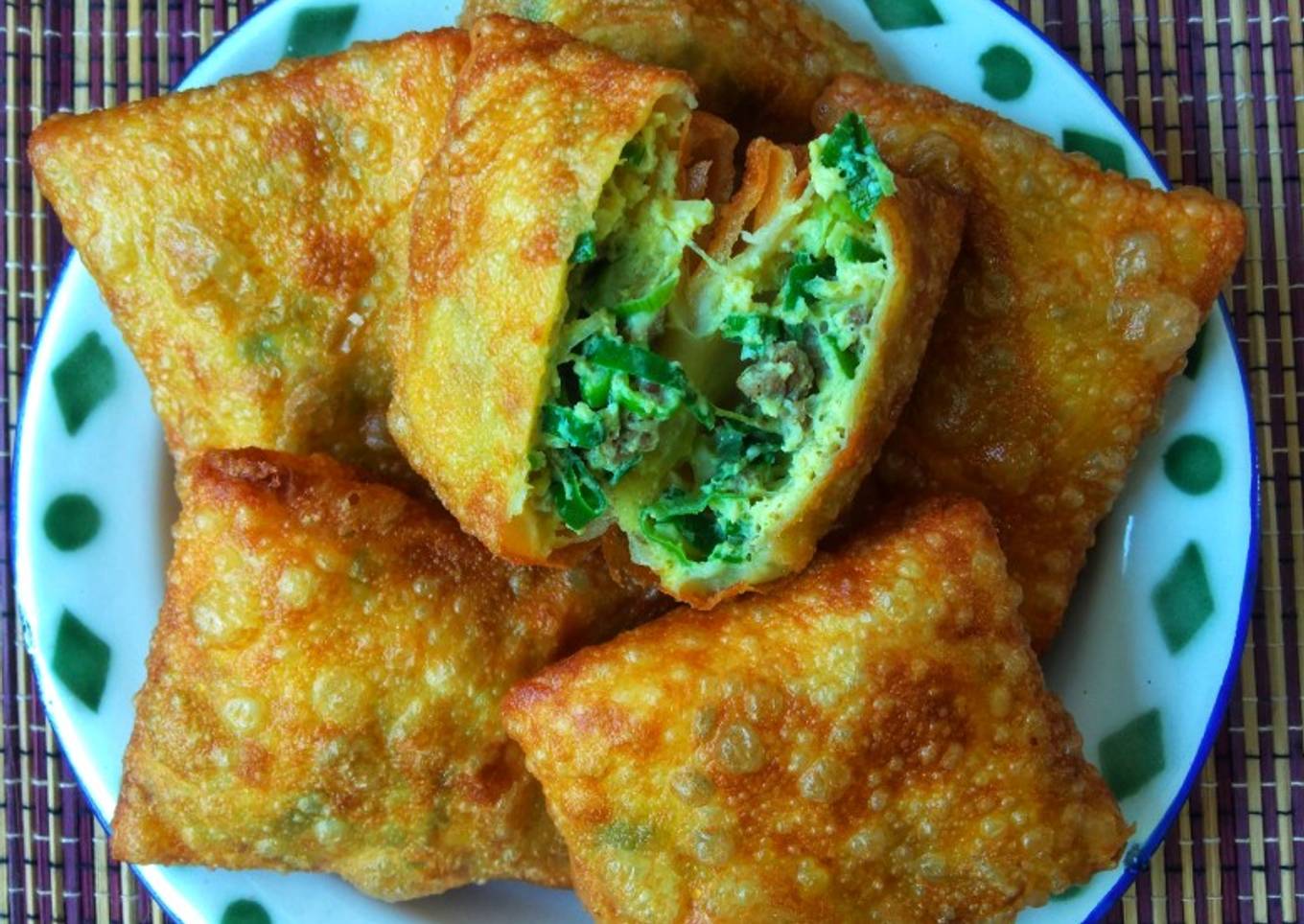 243. MARTABAK TELOR SPECIAL