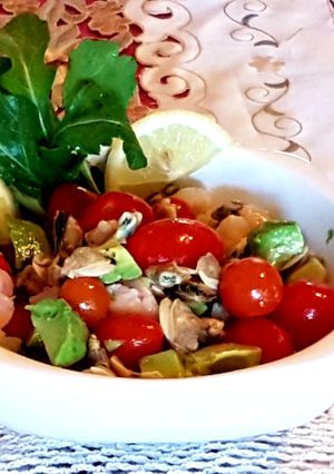 Una foto de Frutos de mar: ¡ensalada fresca!