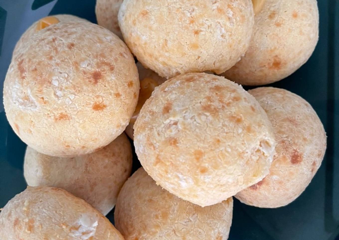 Brazilian cheese bread/roti bola keju