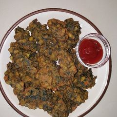 A picture of Baked vegetable fritters.