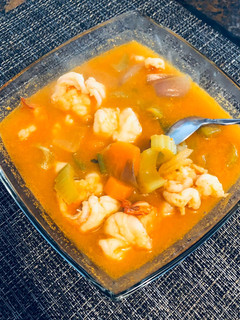 Una foto de Caldo De Camarón 🦐 🍤