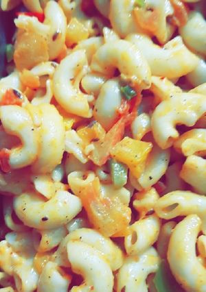 A picture of Macaroni.