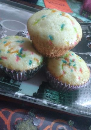 વેનીલા કપ કેક(vanilla cake recipe in Gujarati) રેસીપી મુખ્ય ફોટો