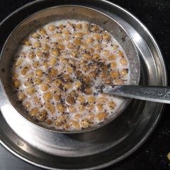 A picture of Boondi ka raita.