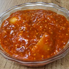 A picture of Tangy, chatpata, tikha lemon pickle.