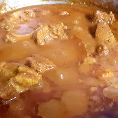 A picture of Chicken curry.
