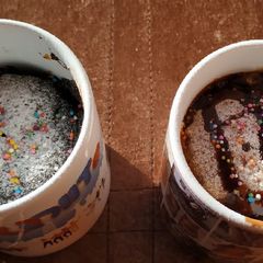A picture of Chocolate and Coffee Flavours Mug Cakes.