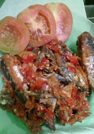 Foto resep Ikan keranjang sambal tomat pedas