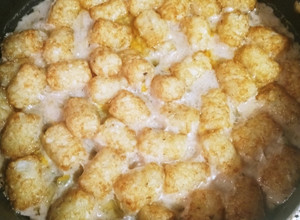 A picture of Cheesy Tater Tot Casserole.