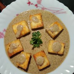 A picture of Gondhoraj lemon paneer.