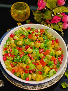 हाई प्रोटीन छोला सलाद (High Protein Chickpea Salad) रेसिपी मुख्य फोटो