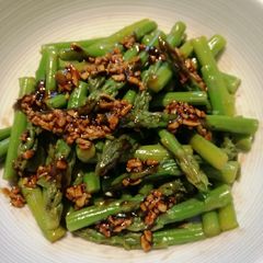 A picture of Sauteed Asparagus.