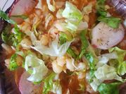 Una foto de pozole de puerco