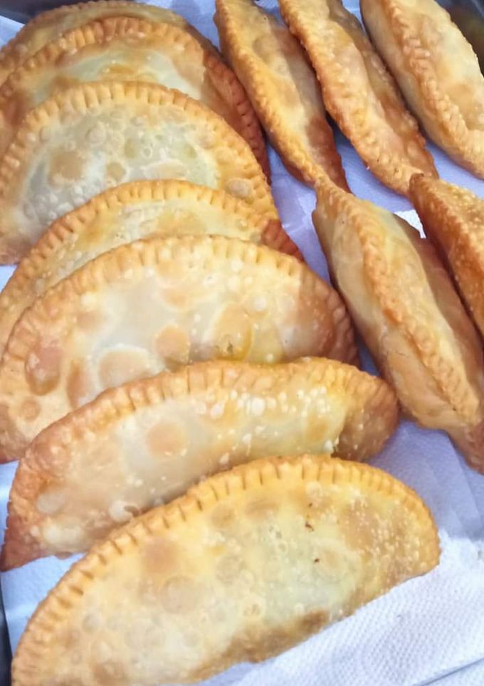Una foto de Empanadas de carne bien sabrosas y jugosas😋
