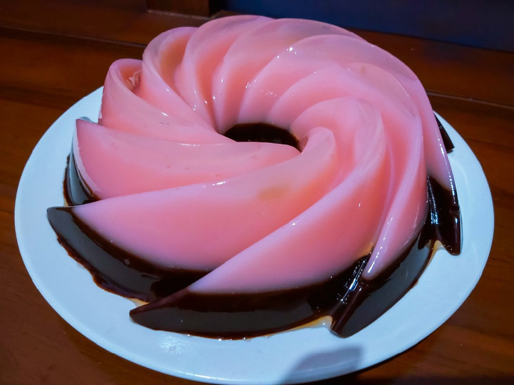 Resep Puding Lapis Strawberry Yoghurt Regal Chocolate Praktis