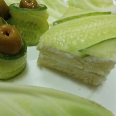 A picture of Cucumber slices.