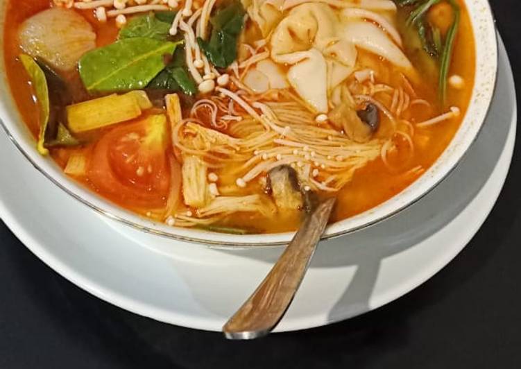 Soun kailan jamur kuah tomyum 20menit matang π