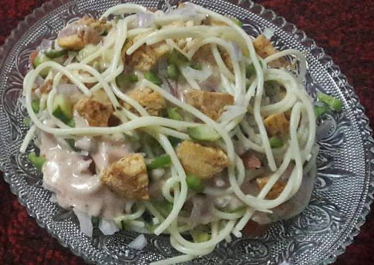 Simple Way to Make Quick Spicy noodle salad with tikka chunks