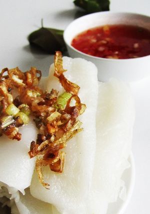 Hình của món Một thức quà mang tên bánh cuốn.
