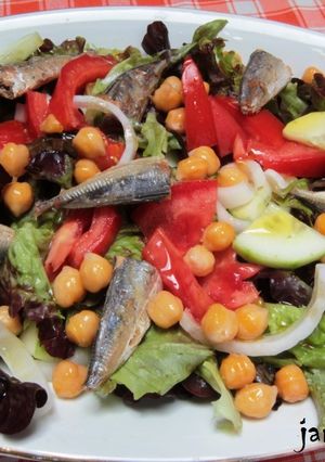 Una foto de Ensalada “Eras de Renueva”