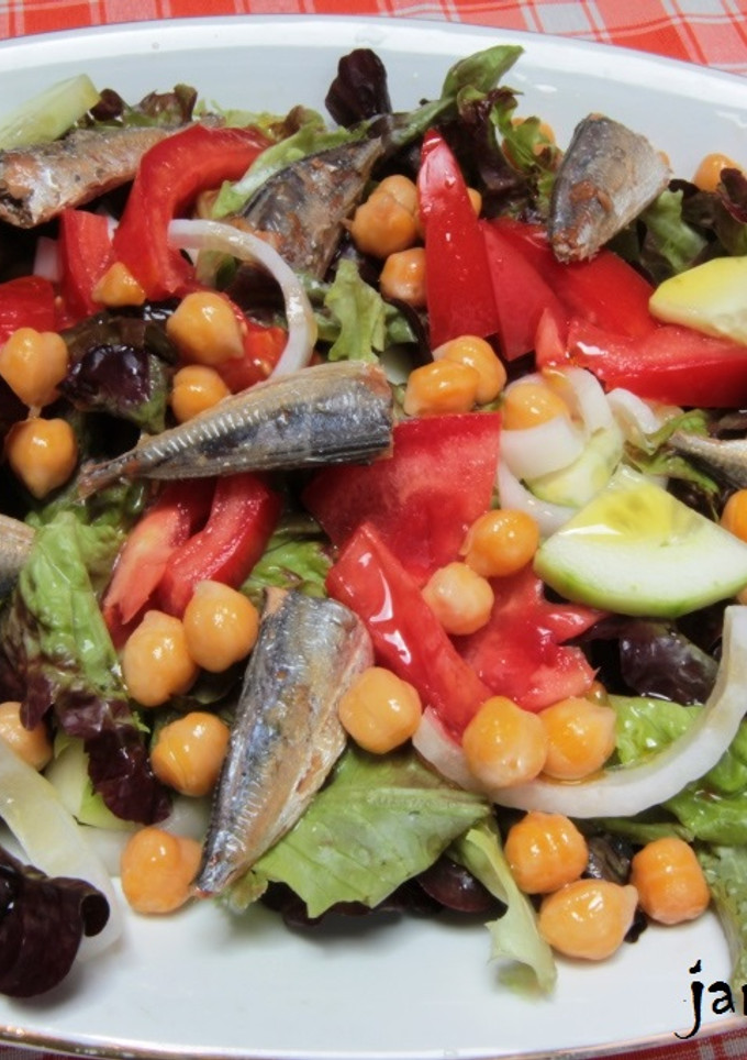 Una foto de Ensalada “Eras de Renueva”
