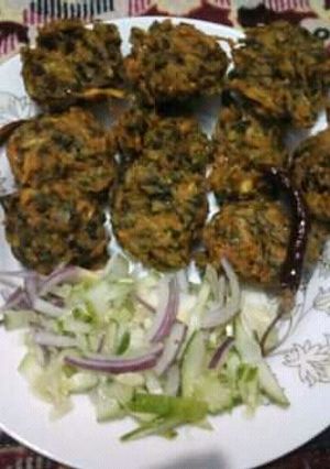 শাকের পাকোড়া রেসিপির প্রধান ছবি