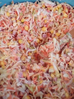 Una foto de Ensalada de sopa maruchan