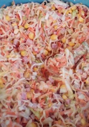 Una foto de Ensalada de sopa maruchan