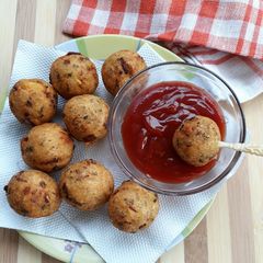 Rava Idli Balls A picture of Rava Idli Balls.
