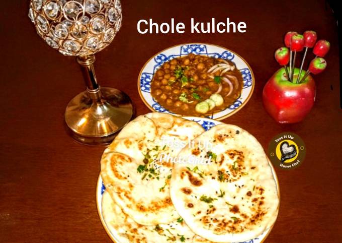 Spicy Chole And Kulche