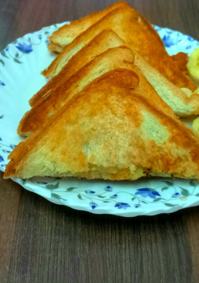 வாழை பழம் பிரட் டோஸ்ட் (Banana bread toast recipe in Tamil) செய்முறை முக்கிய புகைப்படம்