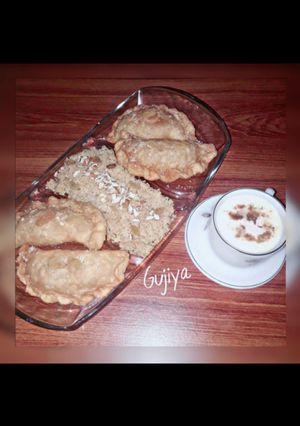 A picture of Panjabi sweet gujiya.