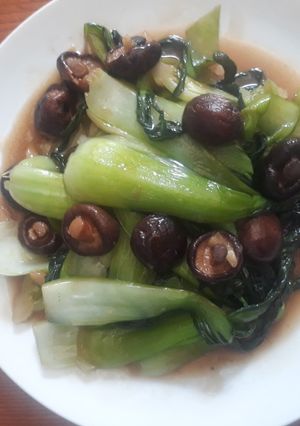 Hình của món Cải chíp xào nấm.