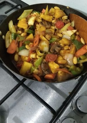 A picture of Veg peanut pineapple stir fry.