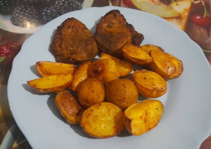 Румяный картофель в духовке