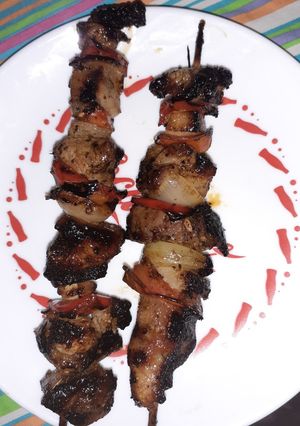 O poză a rețetei Frigărui de porc și legume cu sos picant.