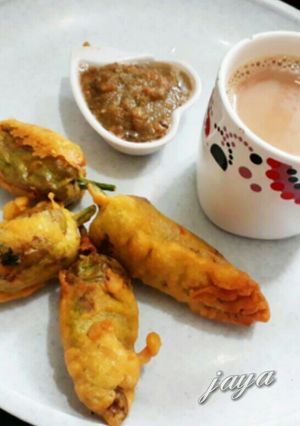 A picture of Mirchi Pakode.