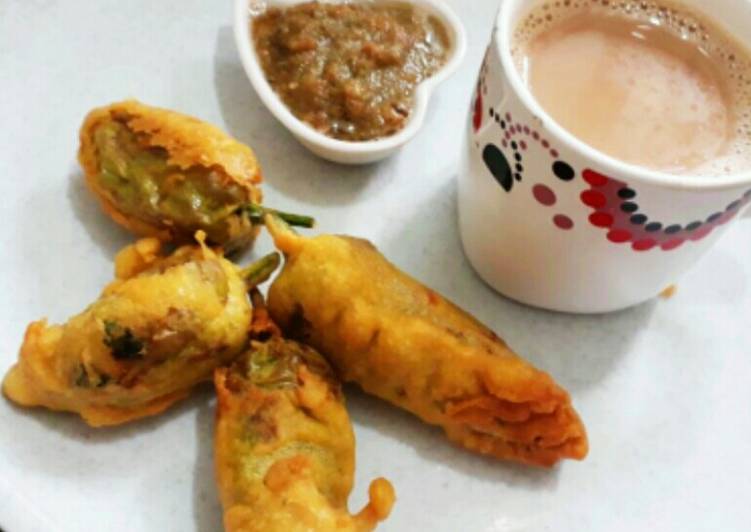 Steps to Make Speedy Mirchi Pakode