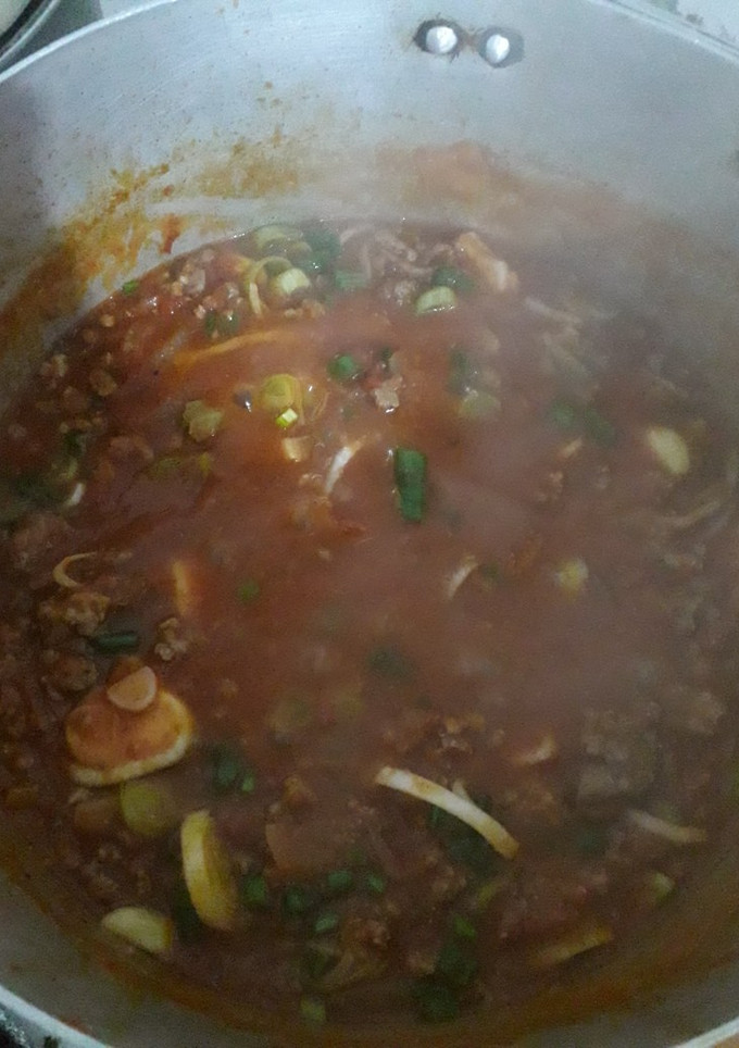 Una foto de Salsa roja con carne molida