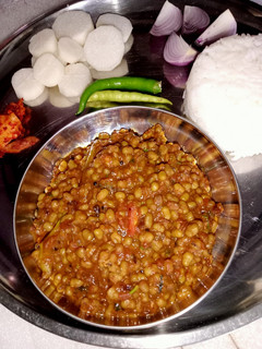 ढाबा स्टाइल मूंग मसाला (Dhaba style Moong masala recipe in Hindi) रेसिपी मुख्य फोटो