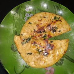 A picture of Butter Naan.