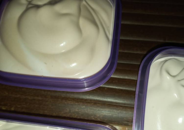 Bagaimana Menyiapkan Es Krim Lembut (takaran sendok) yang Bisa Manjain Lidah